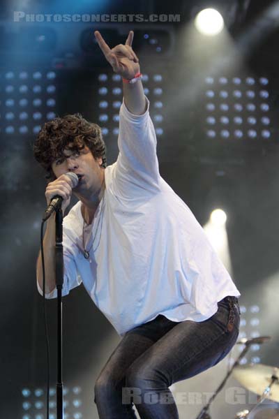 THE KOOKS - 2009-09-12 - LA COURNEUVE - Parc Departemental - Grande Scene - 